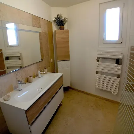 Holiday home Thoiras La Belle De Saint-martin *